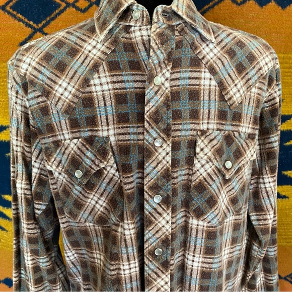 Vintage JC Penney Pearl Snap Flannel button up shirt. Size 15.5-33. Pockets! - Picture 12 of 15